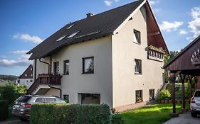 Ferienwohnung in ruhiger Waldrandlage